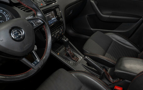 Skoda Octavia RS, 2014 год, 1 940 000 рублей, 14 фотография