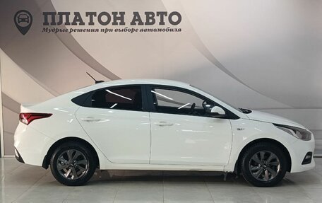 Hyundai Solaris II рестайлинг, 2018 год, 965 000 рублей, 4 фотография