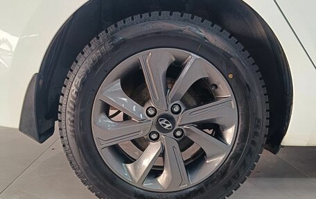 Hyundai Solaris II рестайлинг, 2018 год, 965 000 рублей, 18 фотография