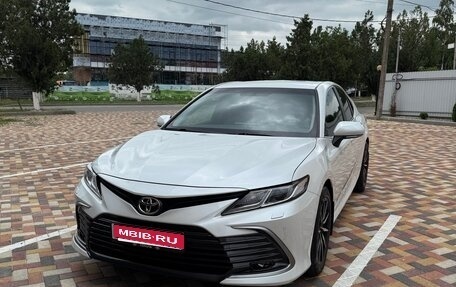 Toyota Camry, 2021 год, 3 500 000 рублей, 1 фотография