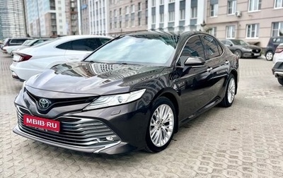 Toyota Camry, 2018 год, 2 670 000 рублей, 1 фотография
