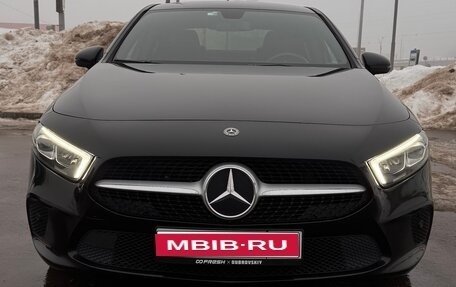 Mercedes-Benz A-Класс, 2019 год, 2 200 000 рублей, 1 фотография