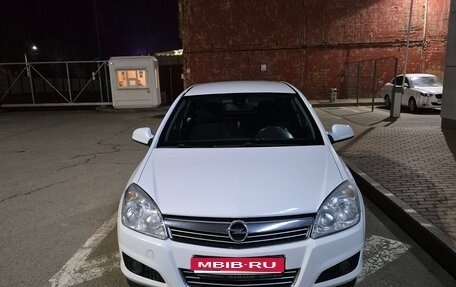 Opel Astra H, 2010 год, 625 000 рублей, 1 фотография