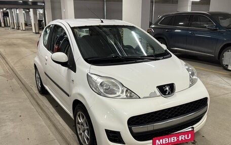 Peugeot 107 I рестайлинг, 2011 год, 275 000 рублей, 5 фотография