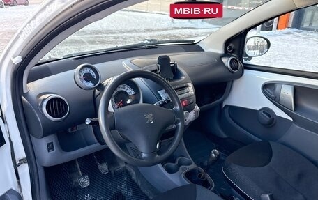 Peugeot 107 I рестайлинг, 2011 год, 275 000 рублей, 8 фотография
