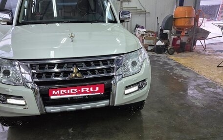 Mitsubishi Pajero IV, 2019 год, 3 900 000 рублей, 3 фотография