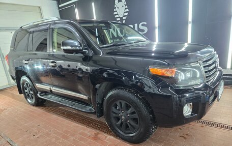 Toyota Land Cruiser 200, 2014 год, 3 790 000 рублей, 2 фотография
