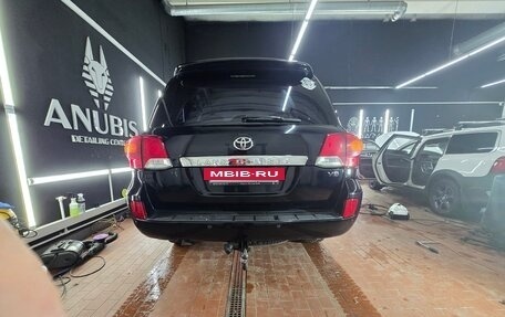 Toyota Land Cruiser 200, 2014 год, 3 790 000 рублей, 8 фотография