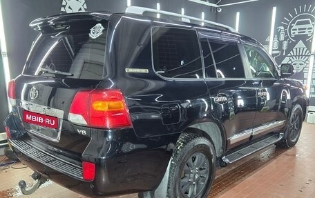 Toyota Land Cruiser 200, 2014 год, 3 790 000 рублей, 7 фотография