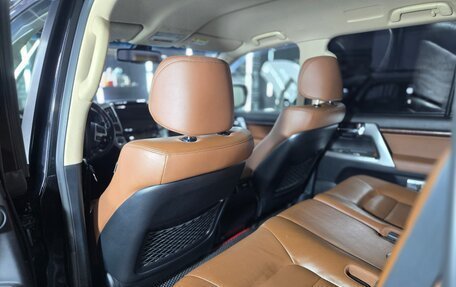 Toyota Land Cruiser 200, 2014 год, 3 790 000 рублей, 13 фотография