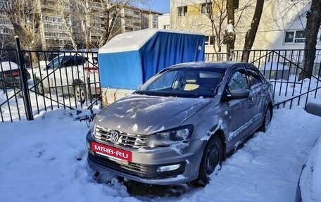 Volkswagen Polo VI (EU Market), 2016 год, 480 000 рублей, 2 фотография