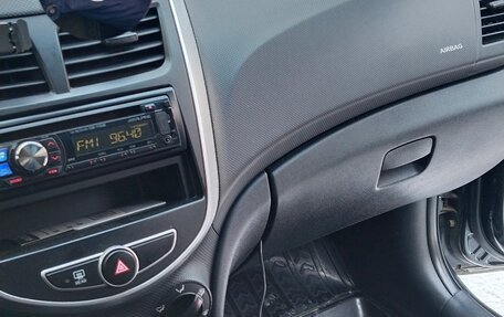 Hyundai Solaris II рестайлинг, 2013 год, 1 040 000 рублей, 8 фотография