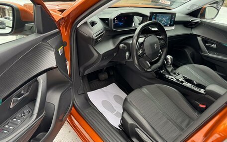 Peugeot 2008 II, 2021 год, 2 150 000 рублей, 10 фотография