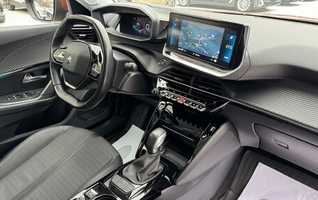 Peugeot 2008 II, 2021 год, 2 150 000 рублей, 13 фотография