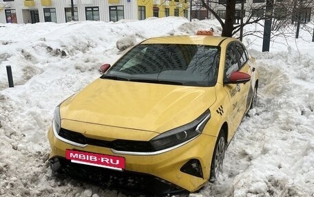 KIA Cerato IV, 2022 год, 1 700 000 рублей, 2 фотография