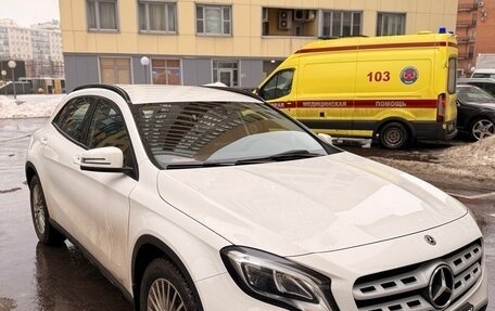 Mercedes-Benz GLA, 2019 год, 3 300 000 рублей, 3 фотография