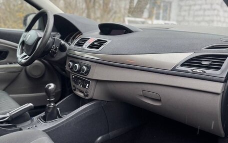 Renault Megane III, 2009 год, 650 000 рублей, 3 фотография