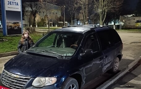Chrysler Voyager IV, 2003 год, 180 000 рублей, 4 фотография