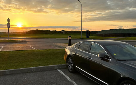 Volvo S90 II рестайлинг, 2021 год, 4 700 000 рублей, 2 фотография