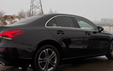 Mercedes-Benz A-Класс, 2019 год, 2 200 000 рублей, 3 фотография