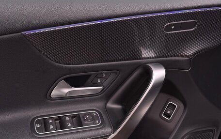 Mercedes-Benz A-Класс, 2019 год, 2 200 000 рублей, 9 фотография