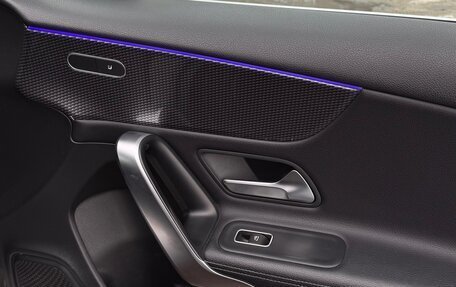 Mercedes-Benz A-Класс, 2019 год, 2 200 000 рублей, 12 фотография