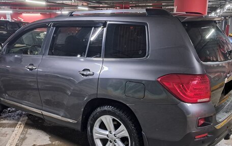 Toyota Highlander III, 2012 год, 1 950 000 рублей, 3 фотография