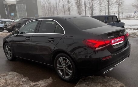 Mercedes-Benz A-Класс, 2019 год, 2 200 000 рублей, 6 фотография