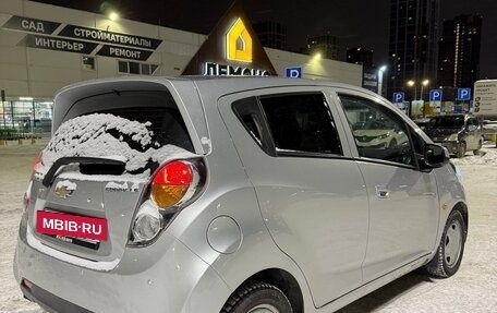 Chevrolet Spark III, 2012 год, 590 000 рублей, 3 фотография