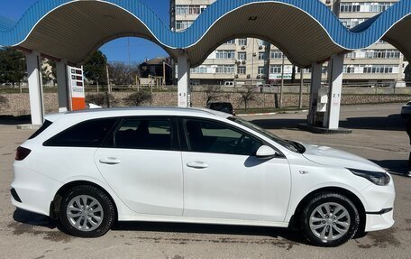 KIA cee'd III, 2022 год, 1 950 000 рублей, 3 фотография