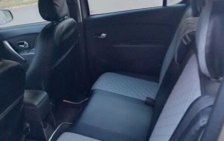 Renault Sandero II рестайлинг, 2015 год, 700 000 рублей, 6 фотография