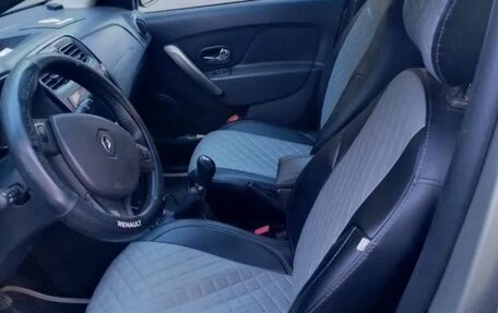 Renault Sandero II рестайлинг, 2015 год, 700 000 рублей, 4 фотография