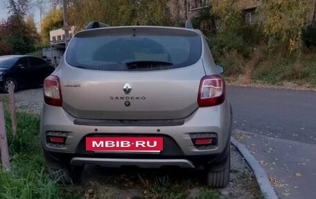 Renault Sandero II рестайлинг, 2015 год, 700 000 рублей, 11 фотография