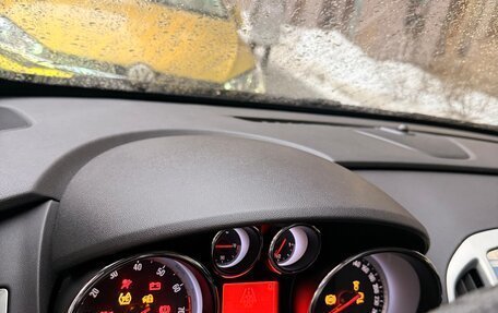 Opel Astra J, 2012 год, 750 000 рублей, 7 фотография