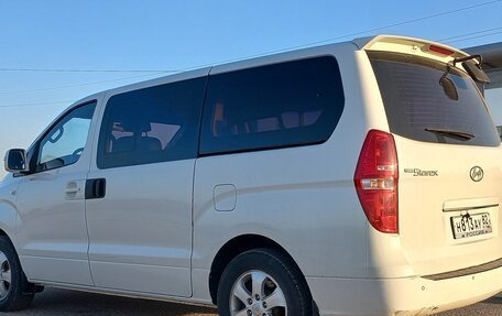 Hyundai Grand Starex Grand Starex I рестайлинг 2, 2016 год, 2 100 000 рублей, 2 фотография