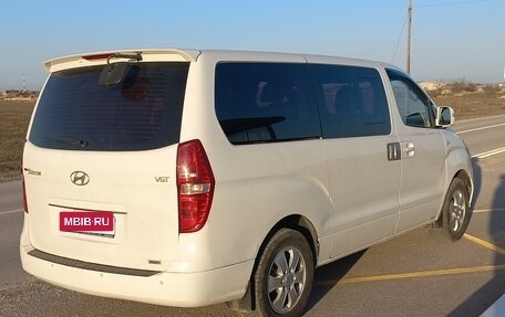 Hyundai Grand Starex Grand Starex I рестайлинг 2, 2016 год, 2 100 000 рублей, 3 фотография