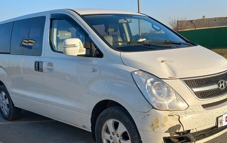 Hyundai Grand Starex Grand Starex I рестайлинг 2, 2016 год, 2 100 000 рублей, 6 фотография
