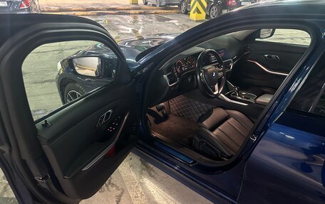 BMW 3 серия, 2019 год, 3 240 000 рублей, 9 фотография