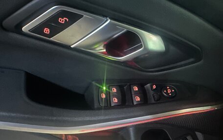 BMW 3 серия, 2019 год, 3 240 000 рублей, 12 фотография