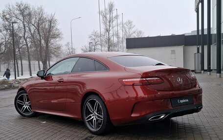 Mercedes-Benz E-Класс, 2019 год, 3 490 000 рублей, 7 фотография