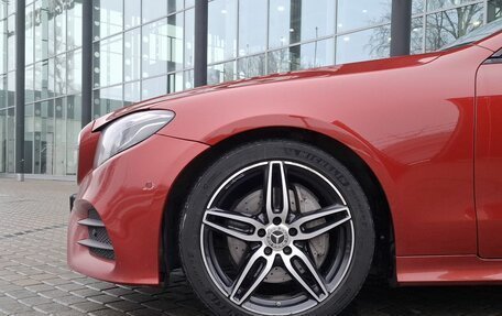 Mercedes-Benz E-Класс, 2019 год, 3 490 000 рублей, 10 фотография