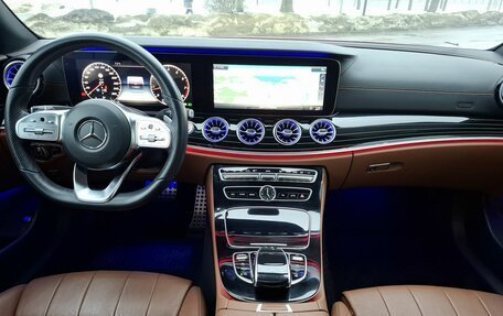 Mercedes-Benz E-Класс, 2019 год, 3 490 000 рублей, 20 фотография