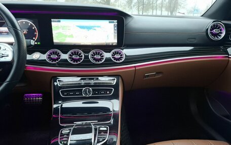 Mercedes-Benz E-Класс, 2019 год, 3 490 000 рублей, 22 фотография