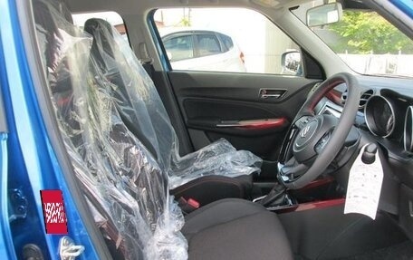 Suzuki Swift V, 2023 год, 1 150 000 рублей, 9 фотография