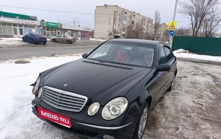 Mercedes-Benz E-Класс, 2003 год, 400 000 рублей, 1 фотография