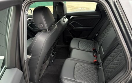 Audi Q3, 2025 год, 4 095 000 рублей, 28 фотография