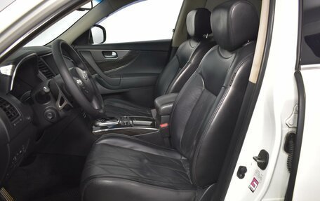 Infiniti QX70, 2014 год, 1 748 200 рублей, 10 фотография