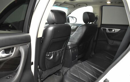 Infiniti QX70, 2014 год, 1 748 200 рублей, 11 фотография