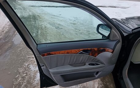 Mercedes-Benz E-Класс, 2003 год, 400 000 рублей, 8 фотография