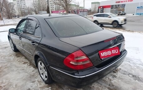 Mercedes-Benz E-Класс, 2003 год, 400 000 рублей, 3 фотография